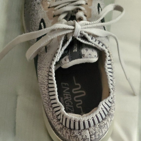 Gray and White Knit Sneakers - Picture 7 of 9